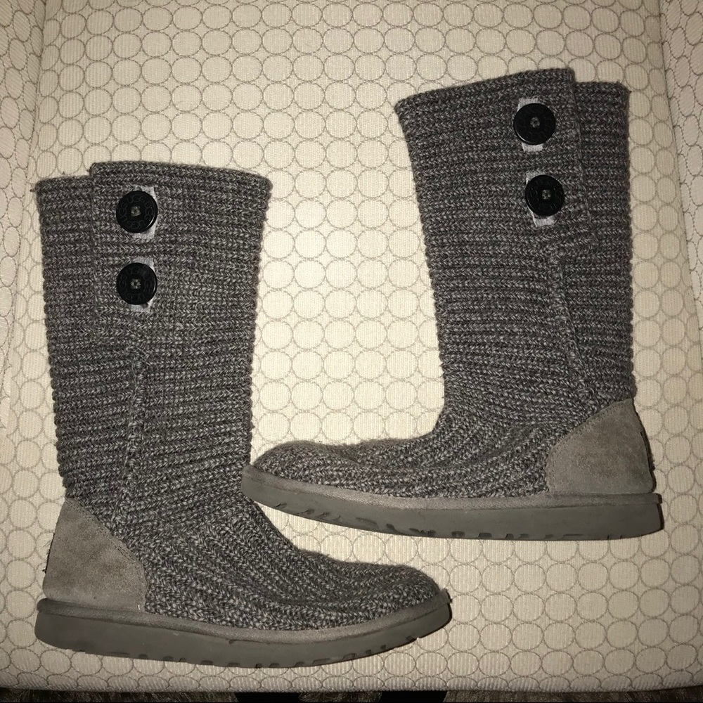 UGG boots (Bailey Button)